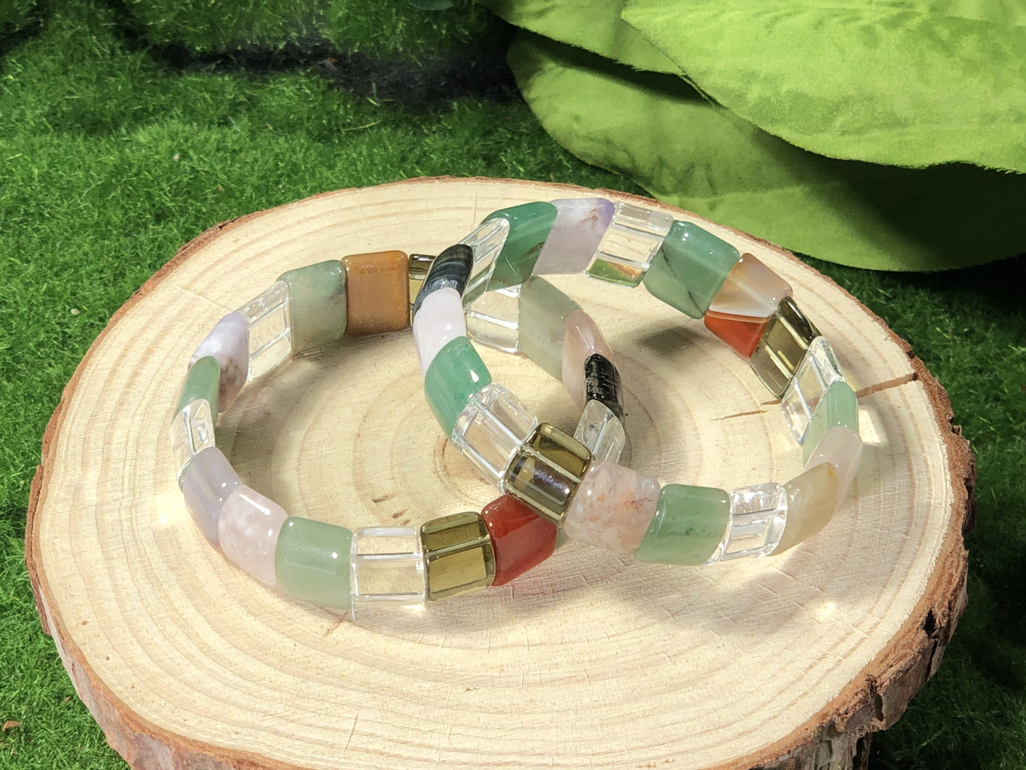 Quadratisches Armband aus natürlichem Aventurin, handgefertigt.