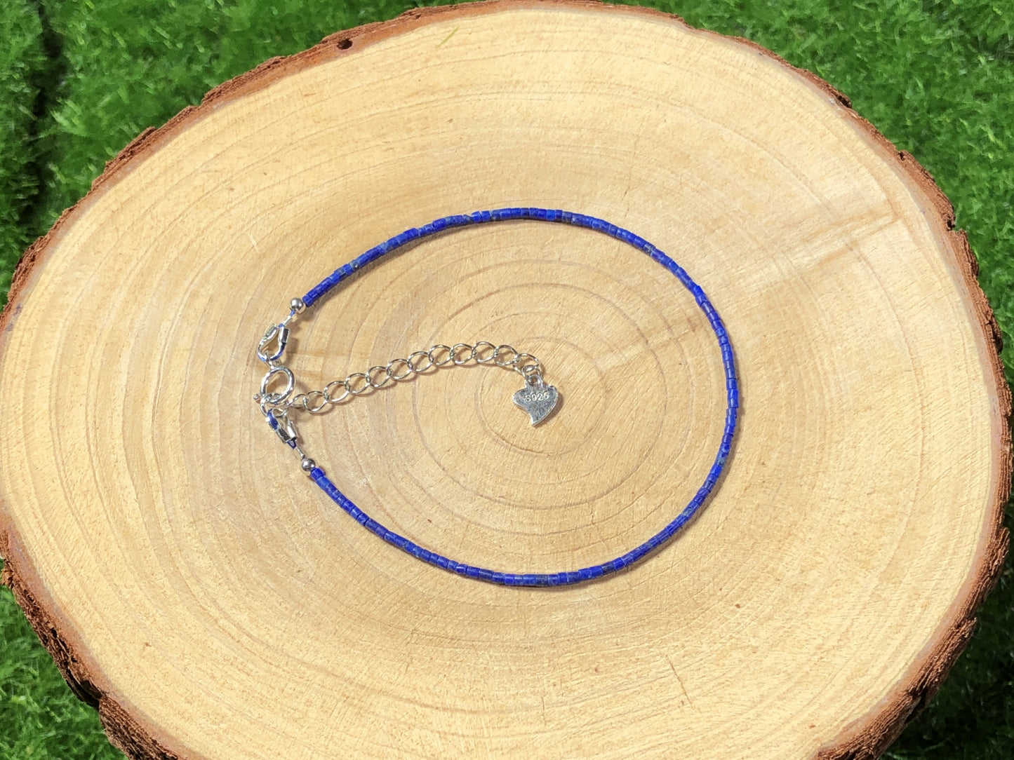 Armband aus natürlichem Lapislazuli, Kette aus 925er Sterlingsilber, handgefertigt.