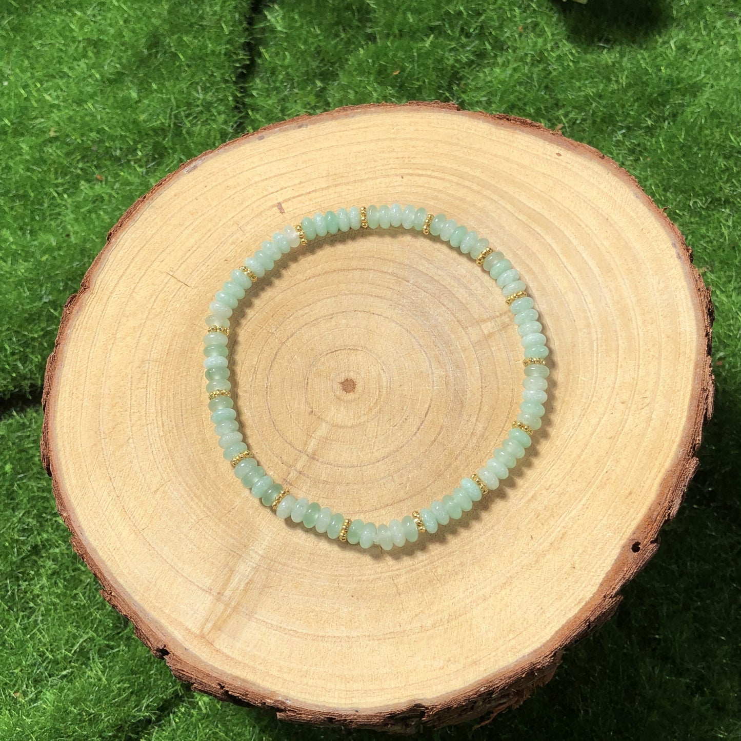 Armband aus natürlichen grünen Aventurinperlen, handgefertigt.