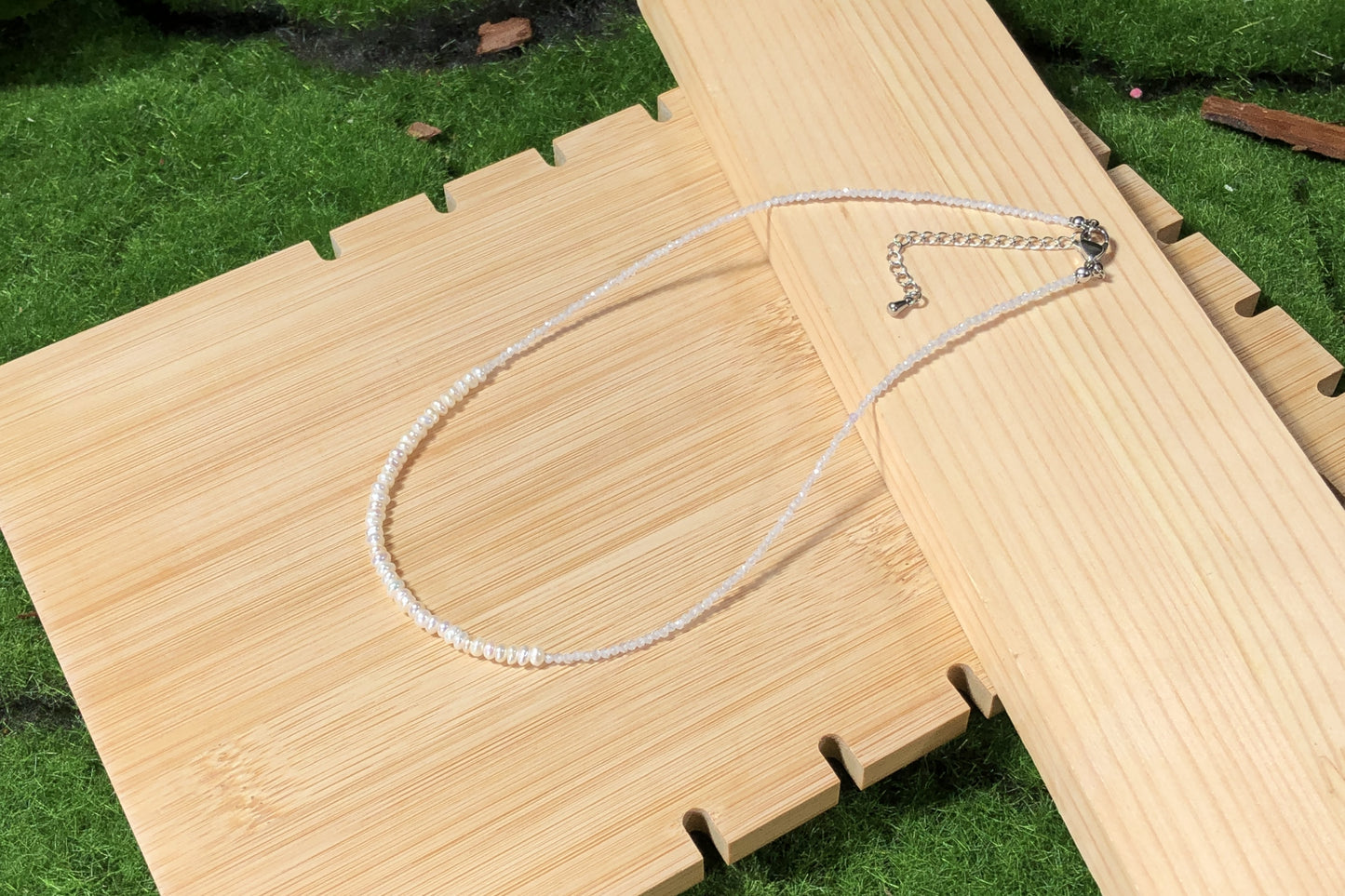 Halskette aus natürlichen Süßwasserperlen, handgefertigt