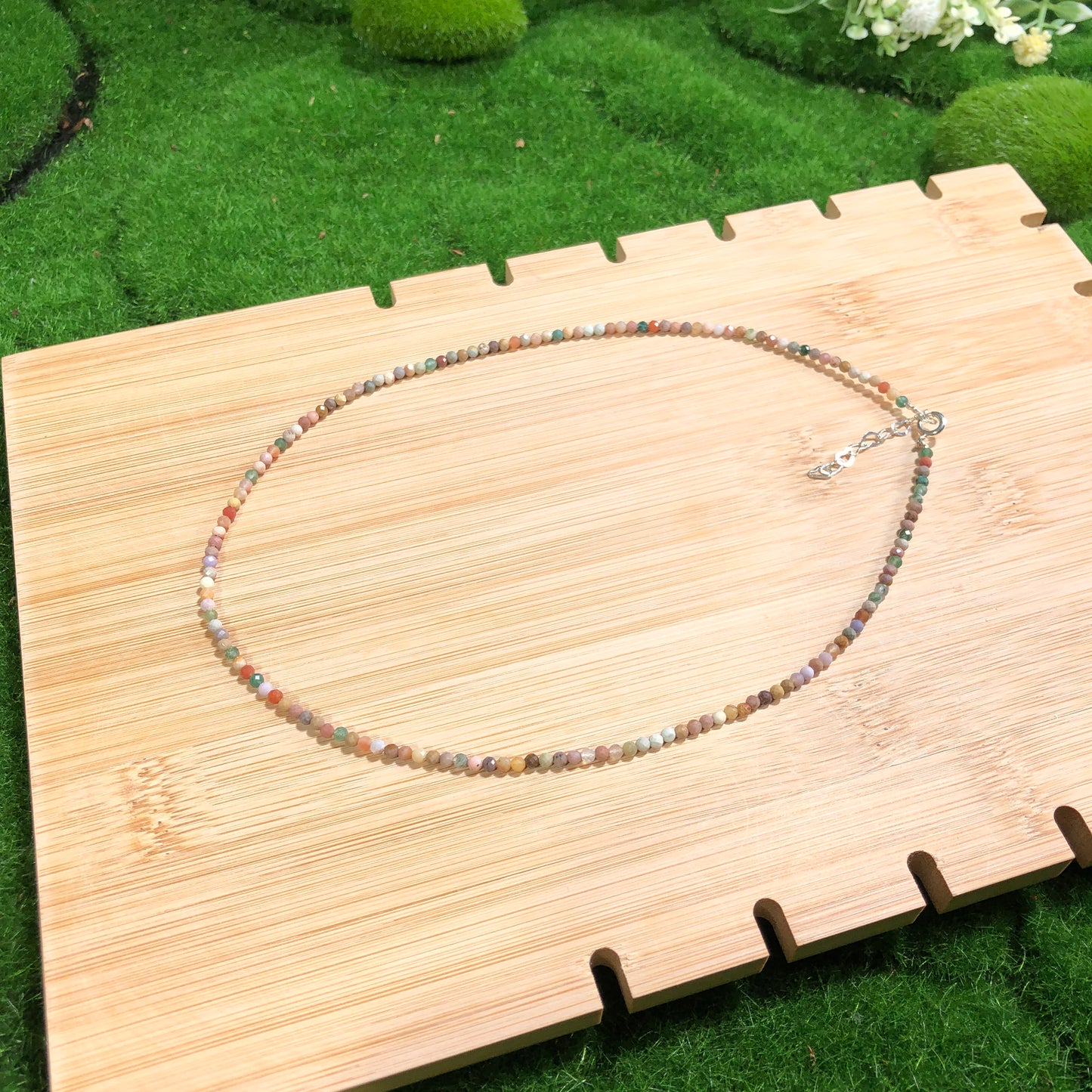 Bunte Achat-Halskette, handgefertigt