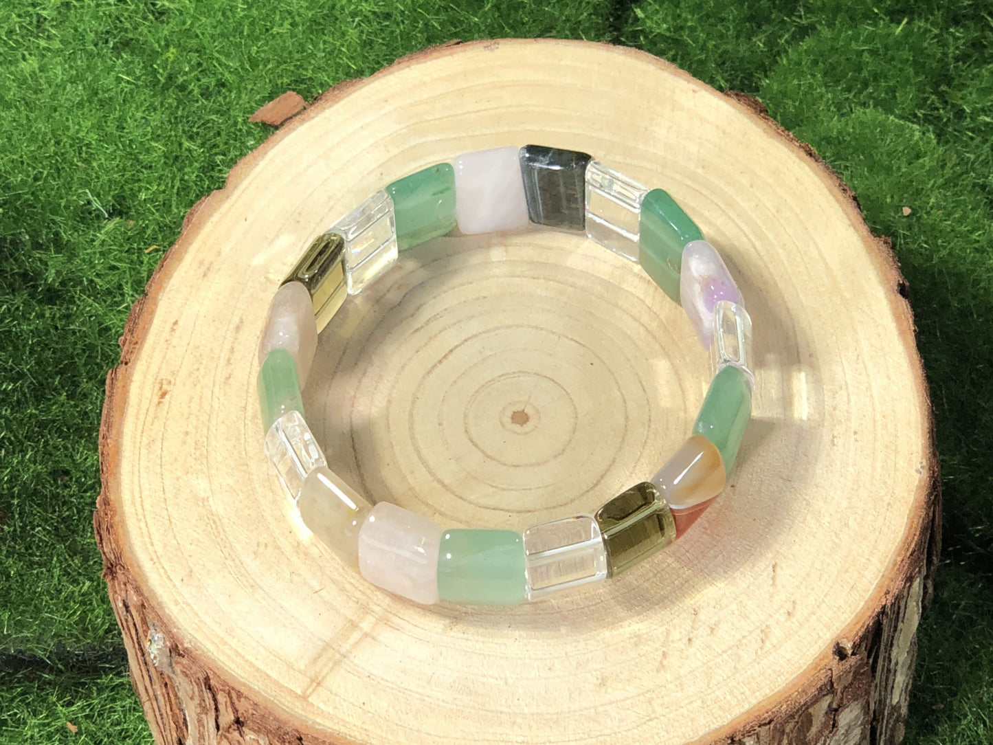 Quadratisches Armband aus natürlichem Aventurin, handgefertigt.