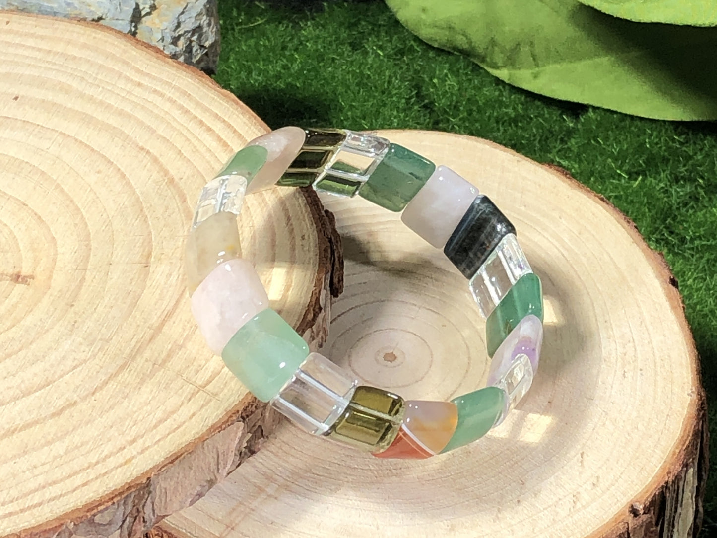 Quadratisches Armband aus natürlichem Aventurin, handgefertigt.