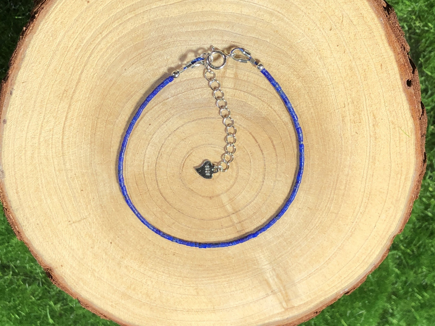 Armband aus natürlichem Lapislazuli, Kette aus 925er Sterlingsilber, handgefertigt.