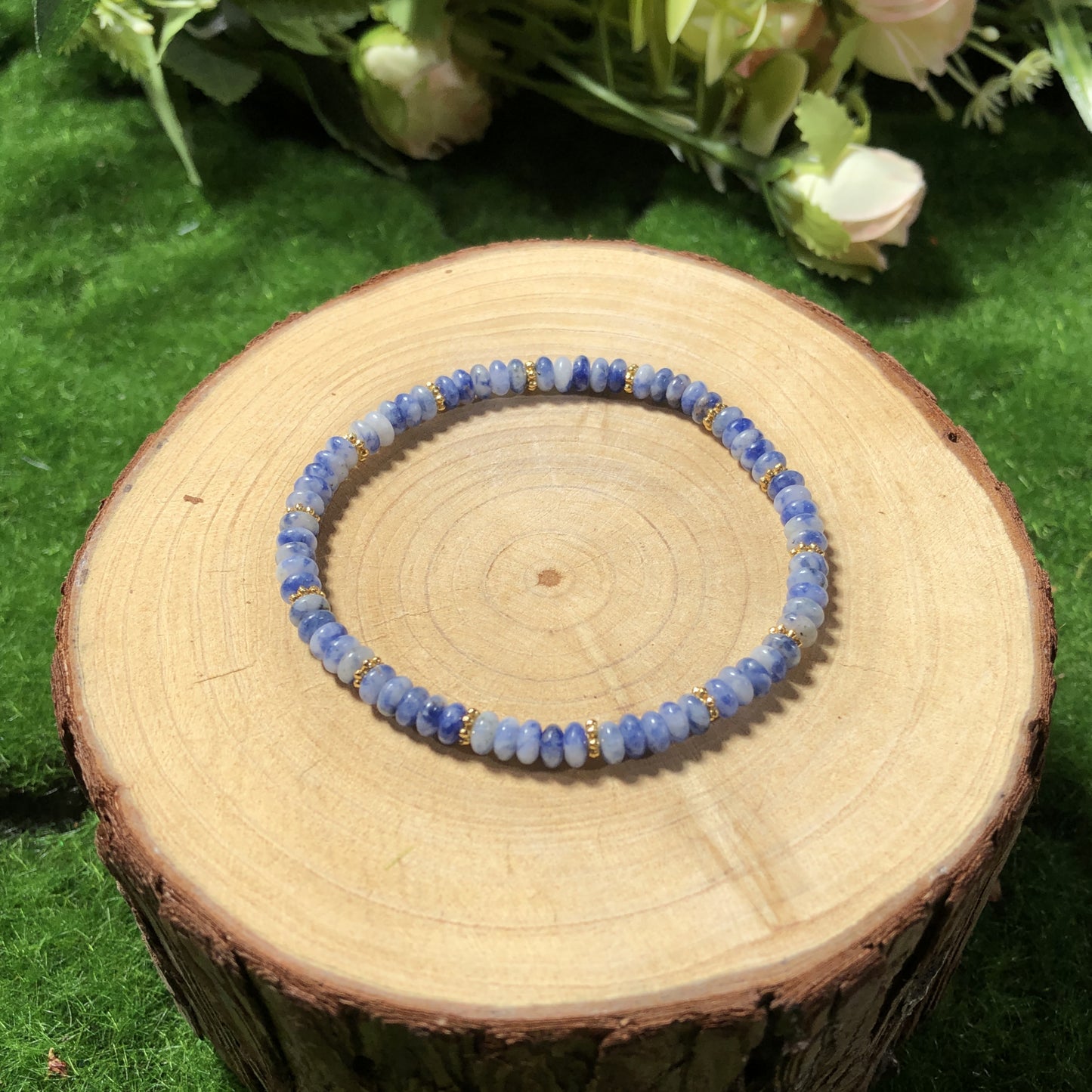 Armband aus natürlichen Blaustein-Flockenperlen, handgefertigt
