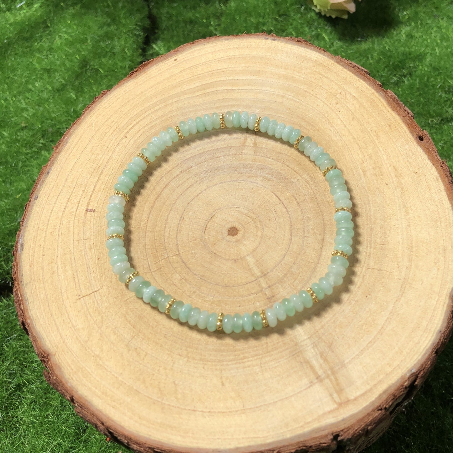 Armband aus natürlichen grünen Aventurinperlen, handgefertigt.