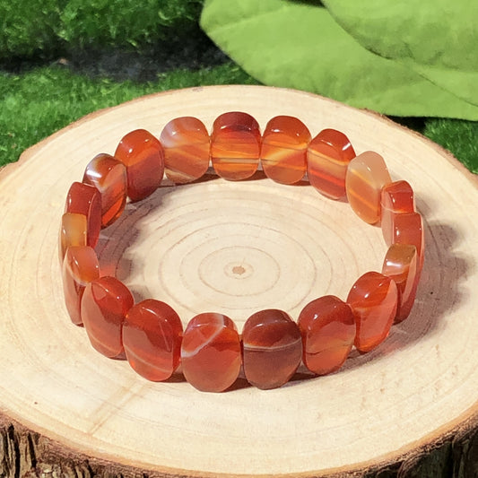 Ovales Armband aus natürlichem Achat, handgefertigt.