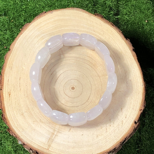 Armband aus natürlichem weißen Kristallwürfel, handgefertigt.