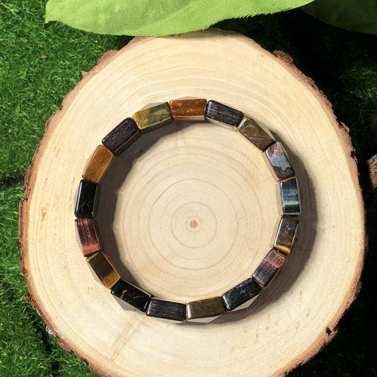 Armband aus natürlichen Tigeraugen-Würfelperlen mit Facettenschliff, handgefertigt.