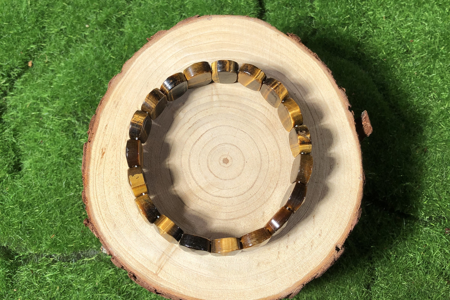 Armband aus natürlichem gelbem Tigerauge mit ovalem Facettenschliff, handgefertigt.