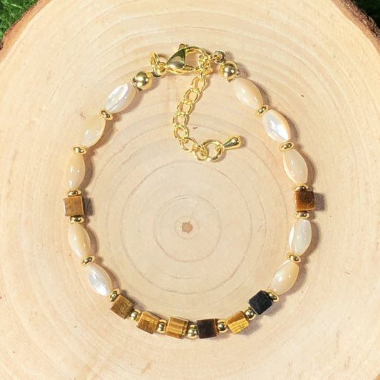 Armband aus natürlicher Tigeraugenmuschel, kupferplattiert mit 14-karätigem Gold, handgefertigt.