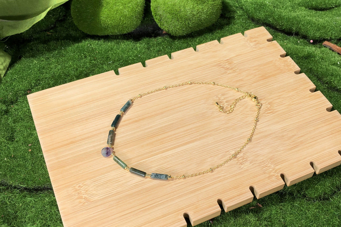 Halskette aus natürlichem Achat, kupferplattiert mit 14-karätigem Gold, handgefertigt.