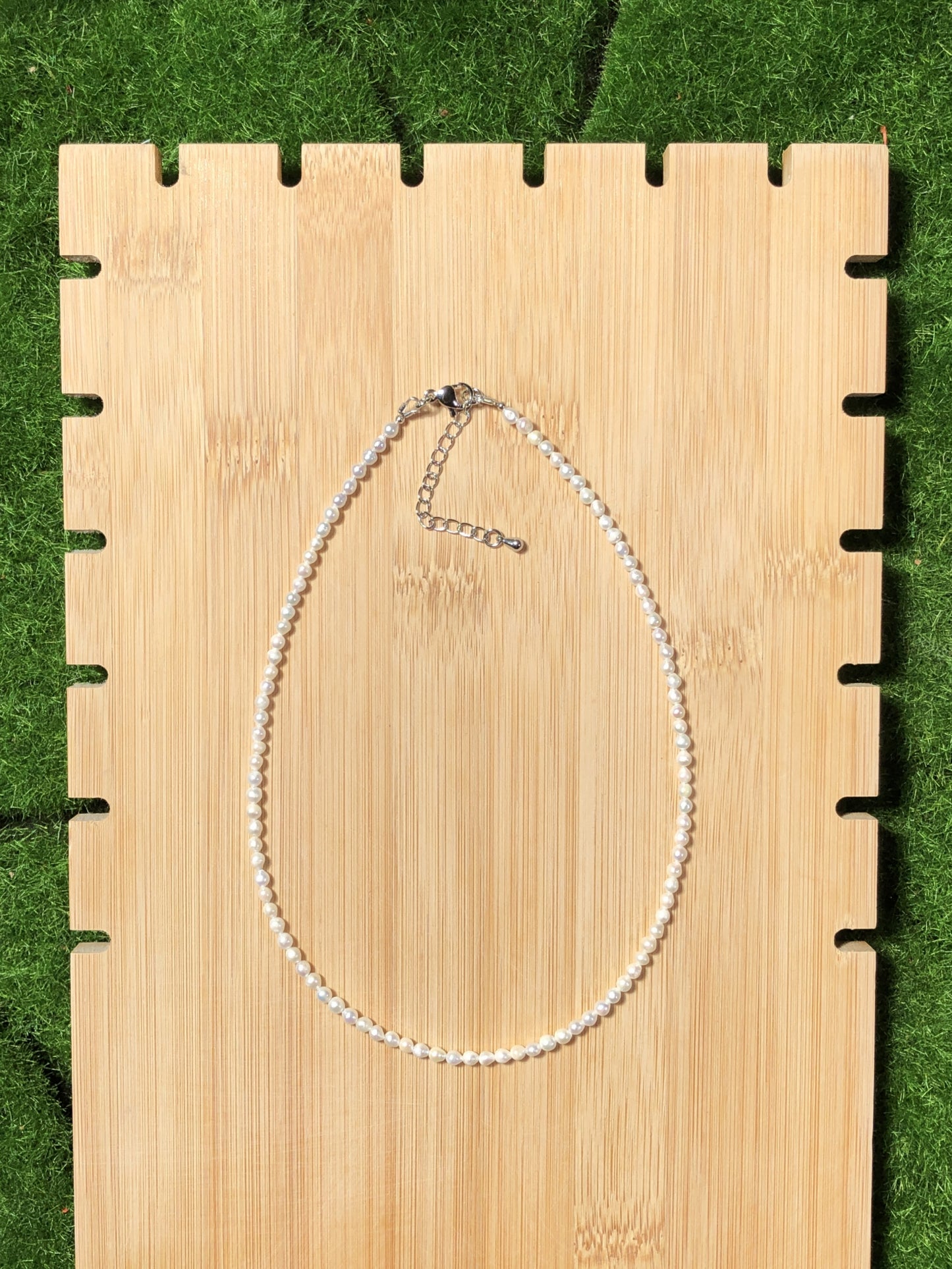 Halskette aus natürlichen Süßwasserperlen, handgefertigt