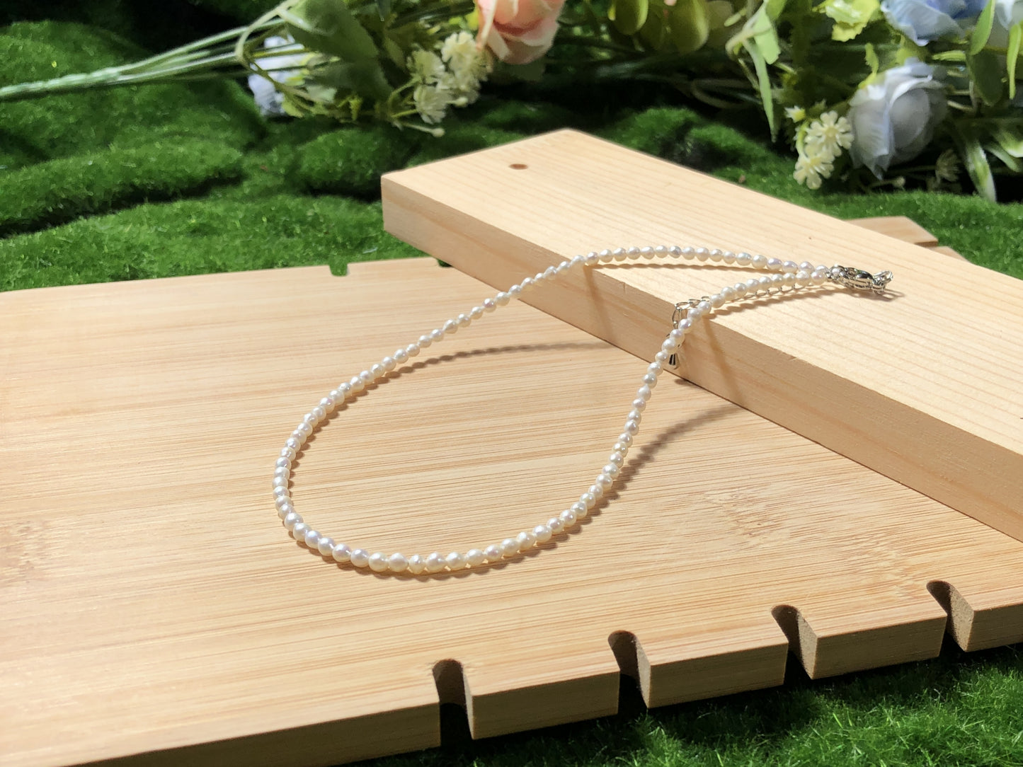 Halskette aus natürlichen Süßwasserperlen, handgefertigt