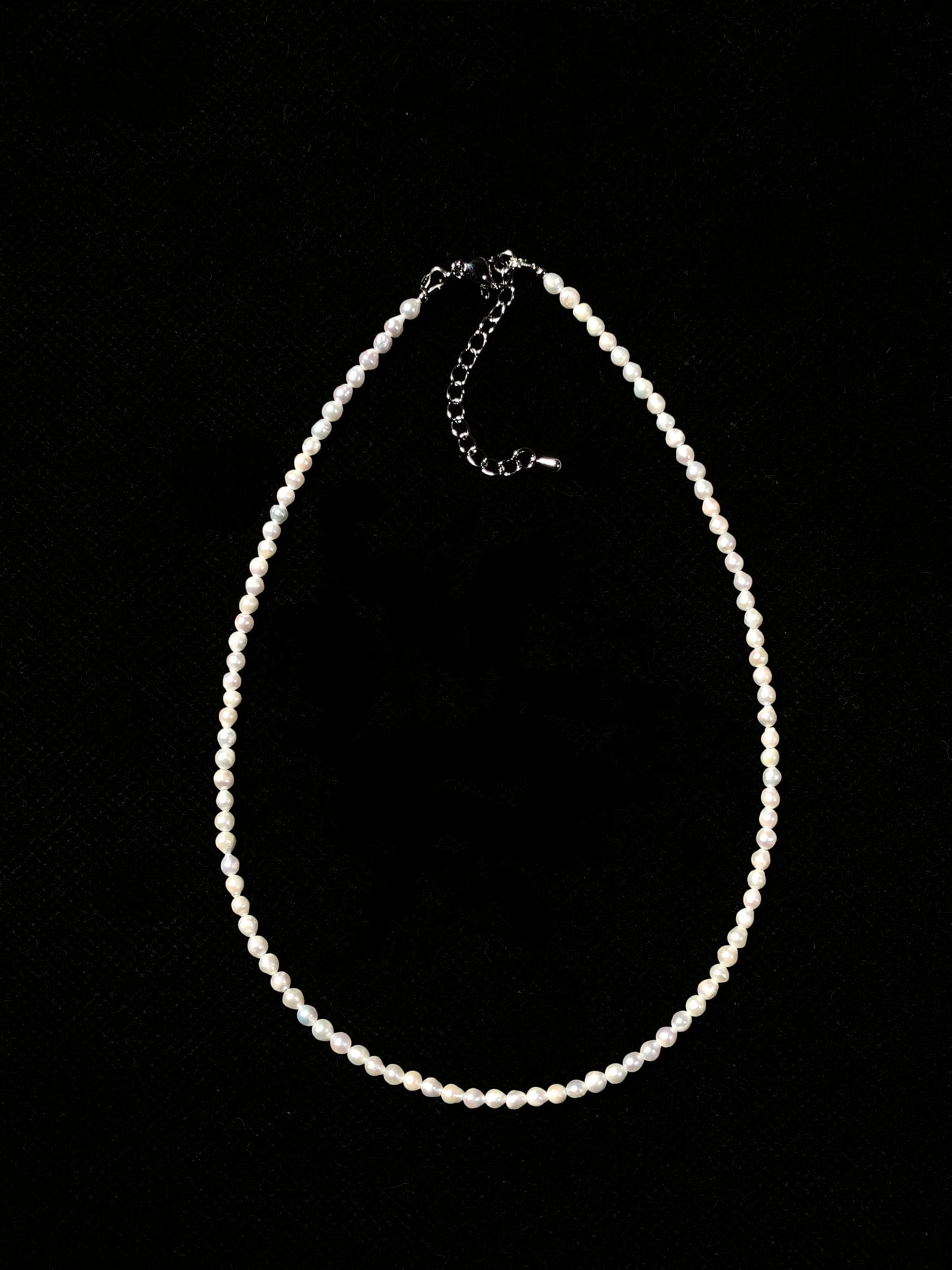 Halskette aus natürlichen Süßwasserperlen, handgefertigt
