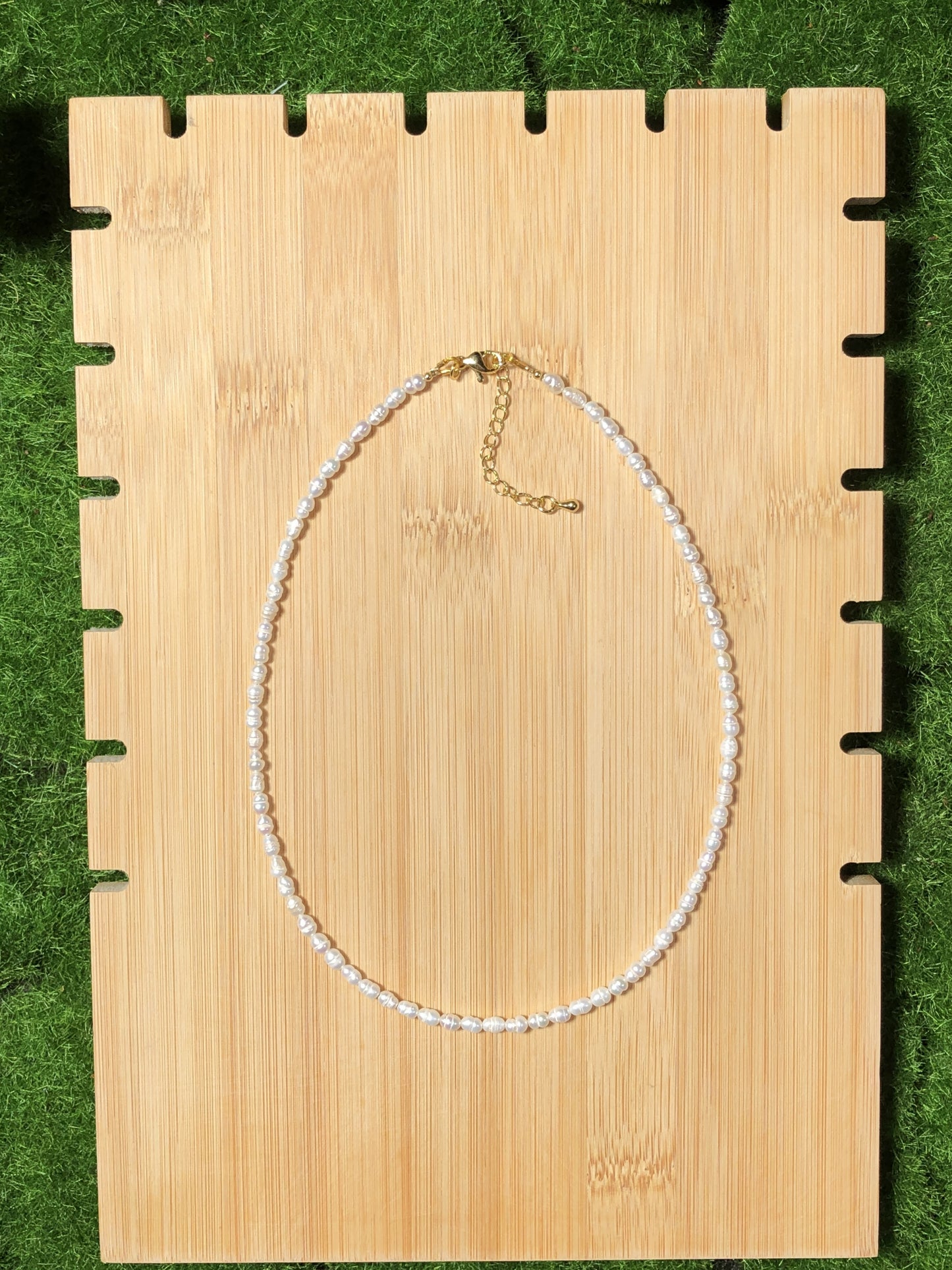 Halskette aus natürlichen Süßwasserperlen, Kupferkette, 14-karätig vergoldet, handgefertigt.