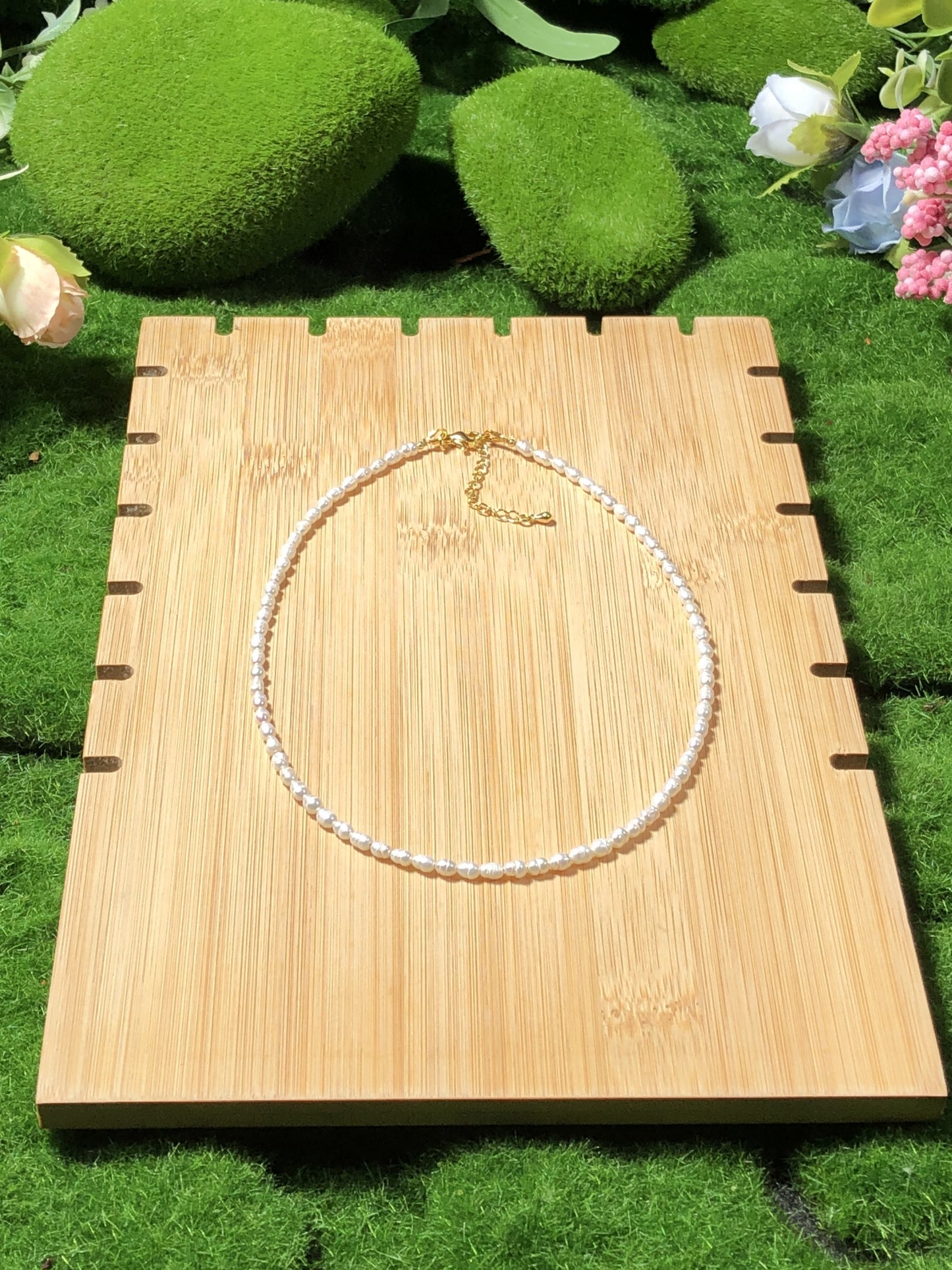 Halskette aus natürlichen Süßwasserperlen, Kupferkette, 14-karätig vergoldet, handgefertigt.