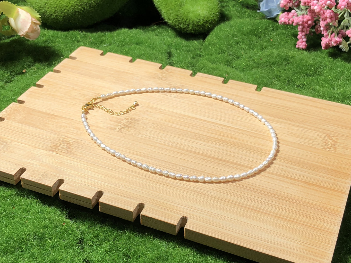 Halskette aus natürlichen Süßwasserperlen, Kupferkette, 14-karätig vergoldet, handgefertigt.