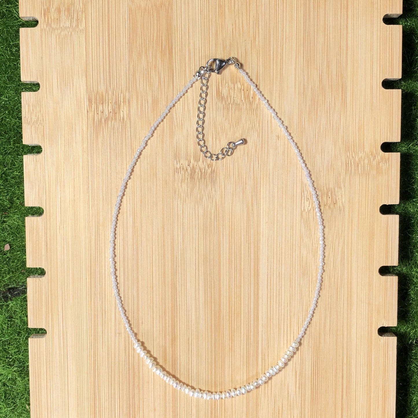 Halskette aus natürlichen Süßwasserperlen, handgefertigt