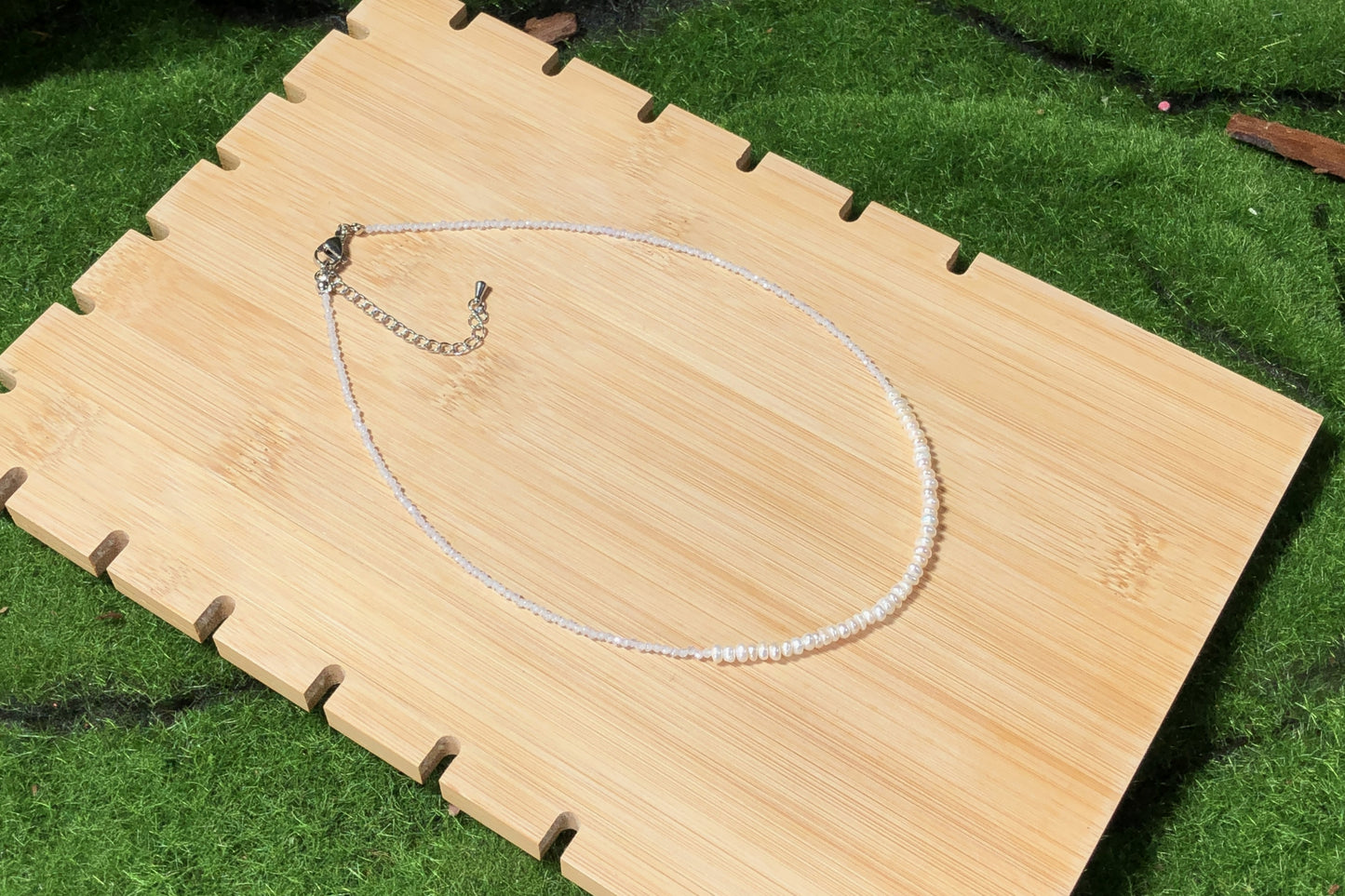 Halskette aus natürlichen Süßwasserperlen, handgefertigt