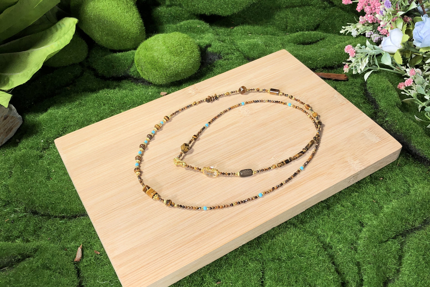 Halskette aus natürlichem Tigerauge, 14-karätig vergoldete Kupferkette, handgefertigt.