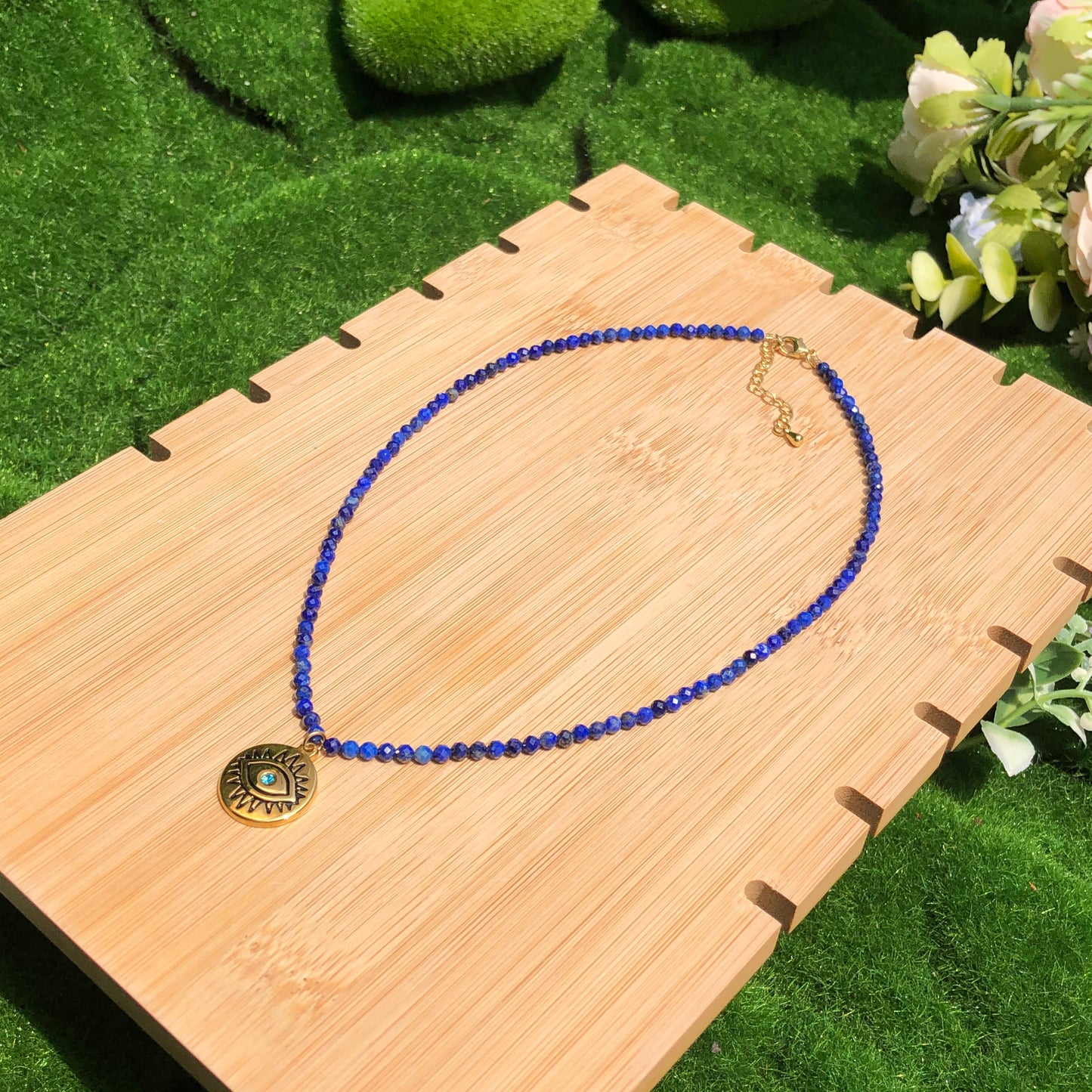 Exquisiter Lapislazuli-Teufelsauge-Anhänger aus Titanstahl 14K vergoldet handgefertigt, Verlängerungskette aus Kupfer 14K vergoldet Halskette