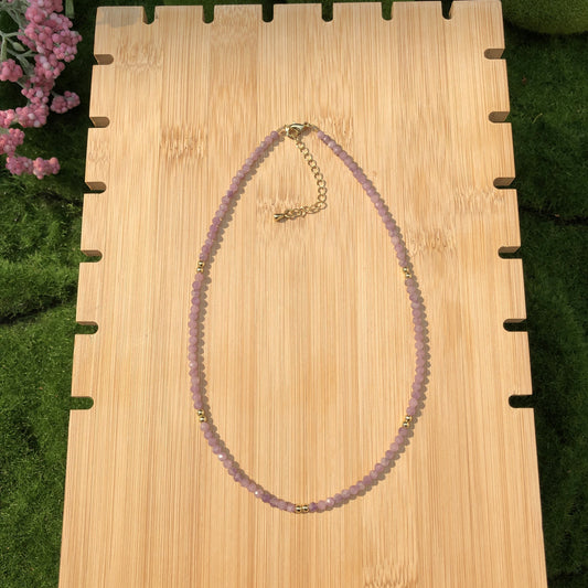 Halskette aus natürlichem Fliederstein, Kupfer vergoldet 14K, handgefertigt