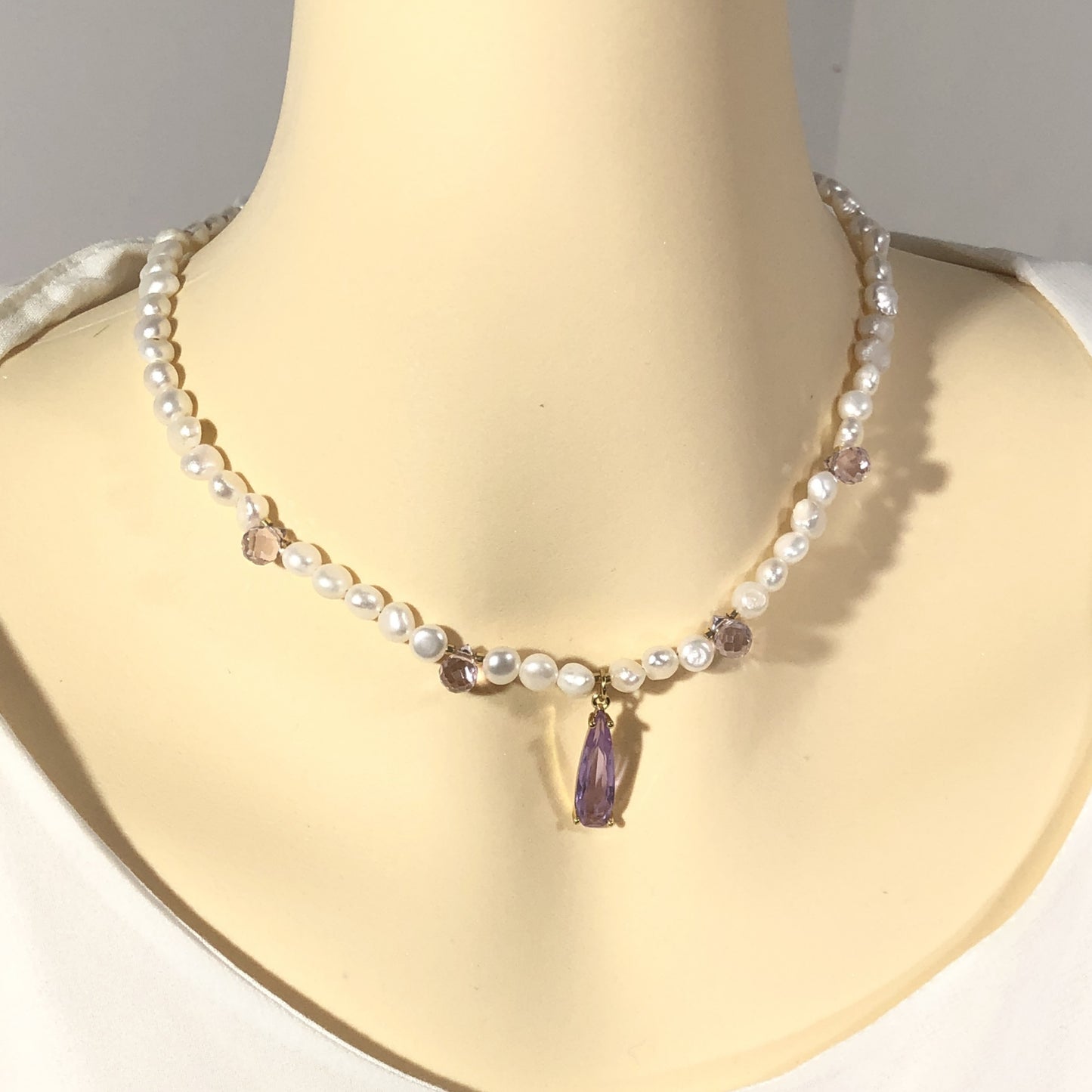 Exquisite Halskette, Süßwasserperle, lila Anhänger, Kupfer mit 14K Gold plattiert, handgefertigt