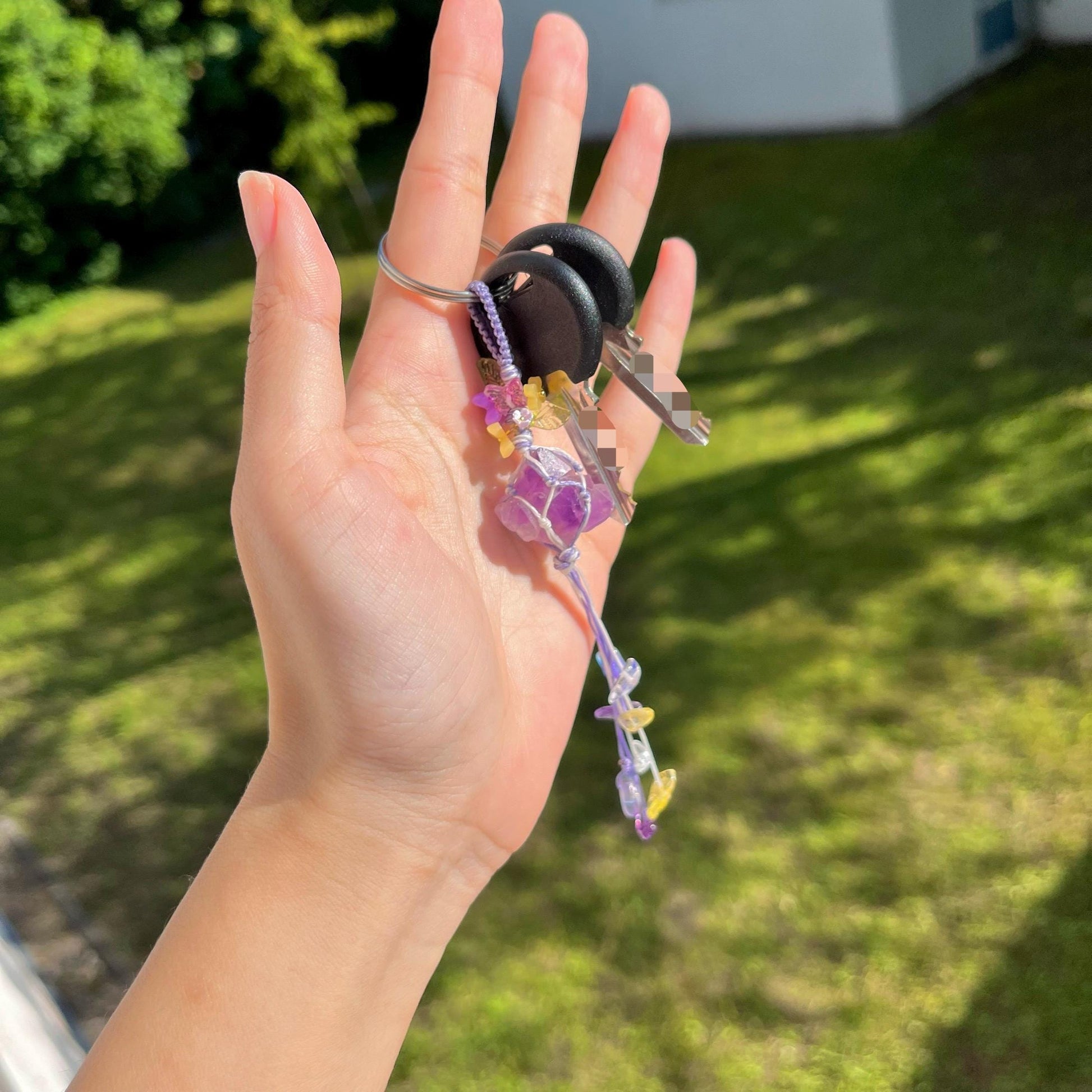 Edelstein Makramee Schlüsselanhänger - Gemstone Macrame Keychain - Amethyst / Fluorit