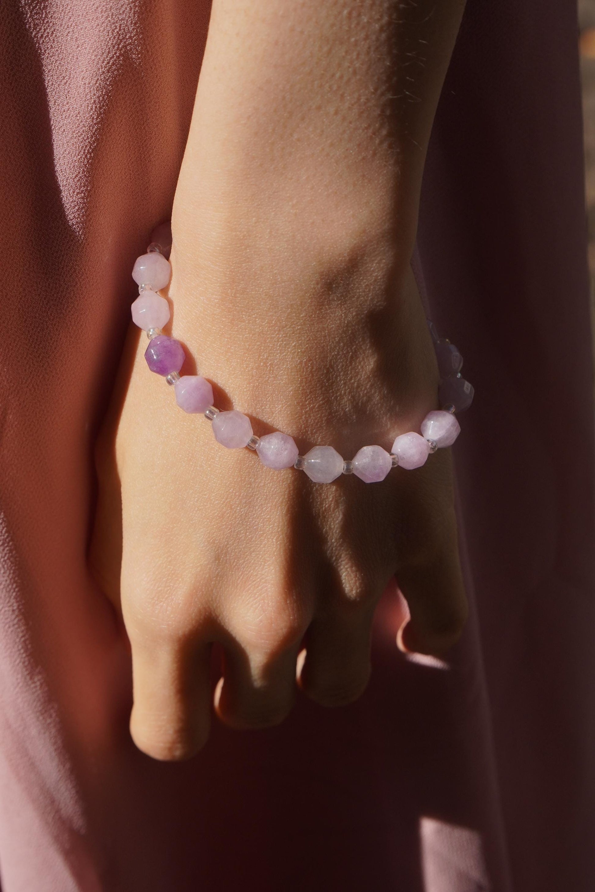Amethyst Perlenarmband Facettiert Armband Edelstein Naturstein Armband handgemacht Lila