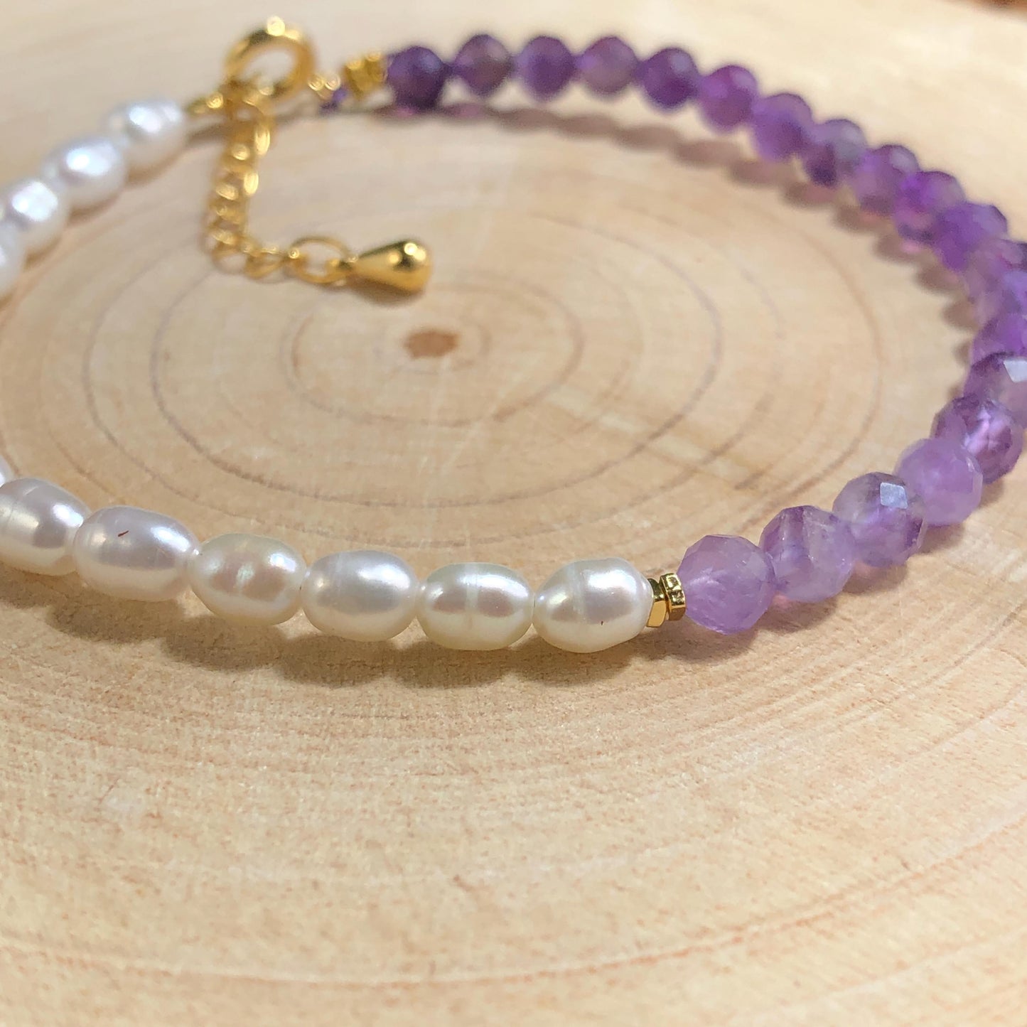 Feines Armband Amethyst Perlen Süßwasserperlen Armband Edelstein Gemstone 14k vergoldet handgemacht