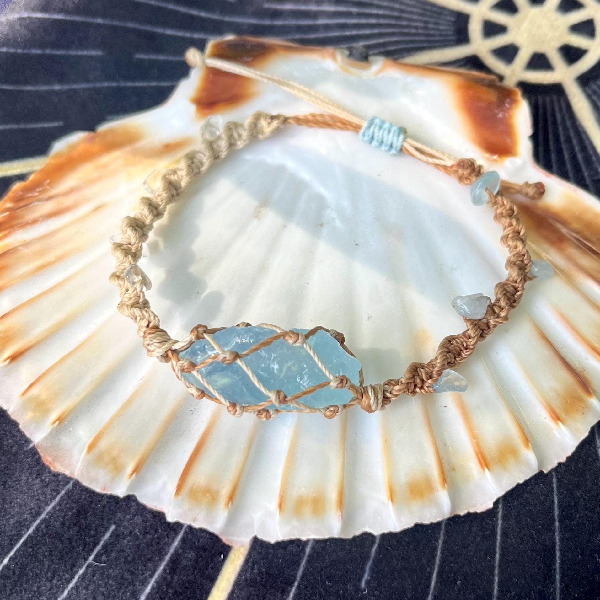 Küstenbrise - Makramee Armband Edelstein Aquamarin Armband Handgefertigtes Armband