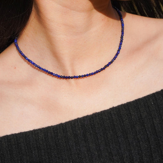 Feine Halskette Lasurit / Lapislazuli AAAAA 5A Edelstein Halskette Blaue halskette handgemacht Halskette